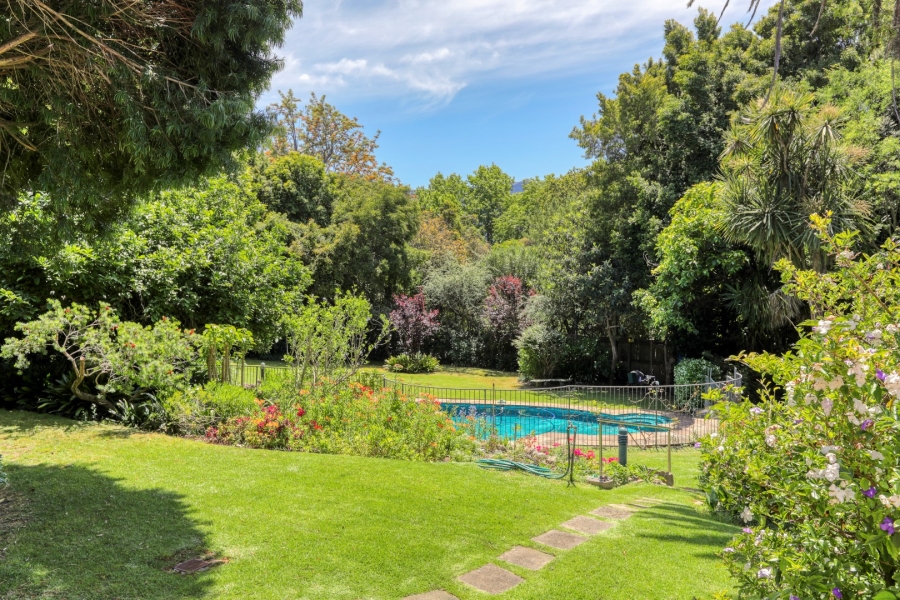 4 Bedroom Property for Sale in Constantia Western Cape